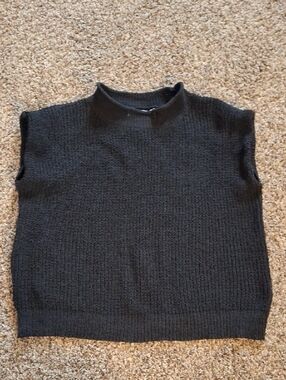 Sleeveless Knit Mock Neck Sweater Vest - Black
